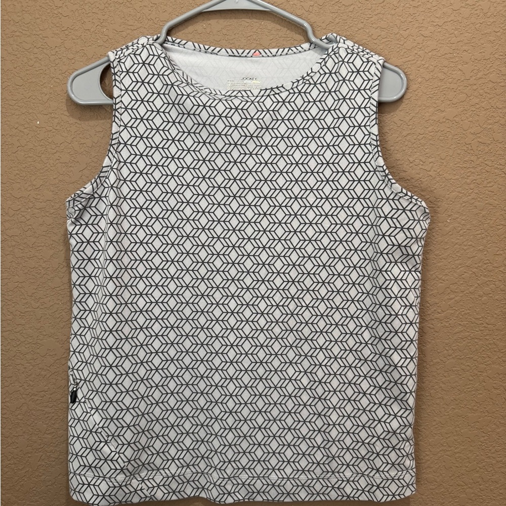 Geometric Patterned Sleeveless Top
